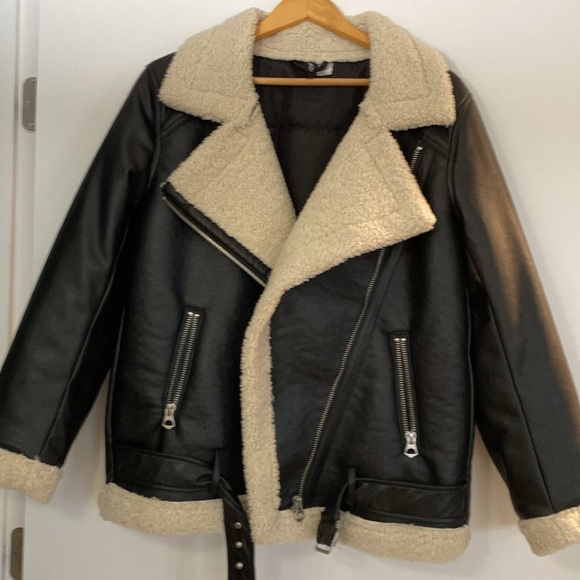 Zara H&M NWOT Biker Moto Sherpa Fur Leather Insulated Jacket Oversized Bloggers - Picture 3 of 16